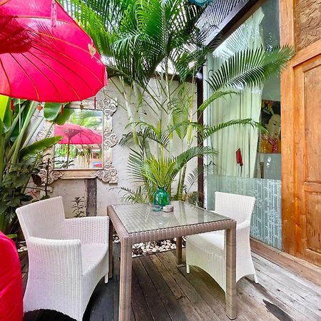 The Secret Jungle Villas Seminyak Luaran gambar