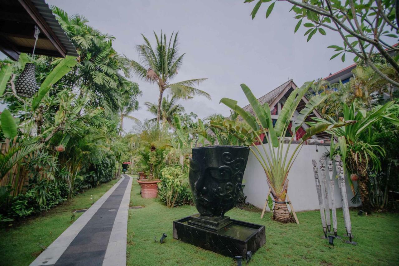 The Secret Jungle Villas Seminyak Luaran gambar